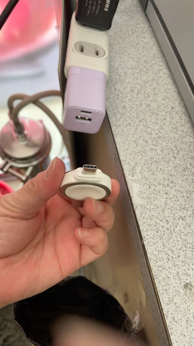 未使用品 タグホイヤー コネクテッド E4 45MM用 USB-Cケーブル 充電器