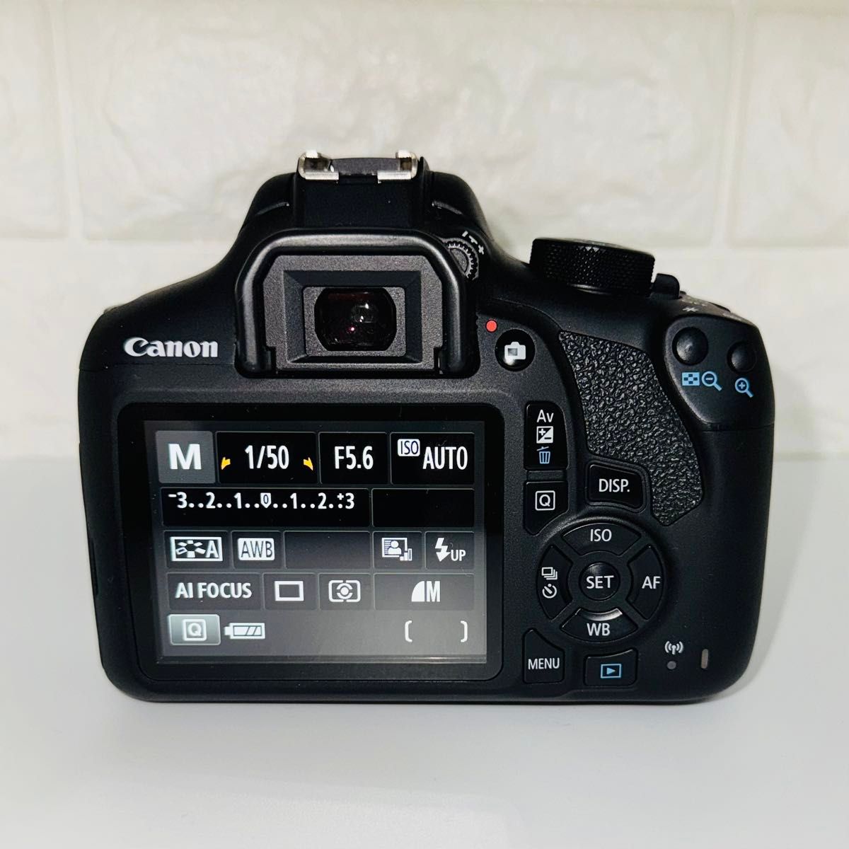 Canon EOS Kiss X80 一眼レフカメラ SDカード付き wi-fi機能搭載