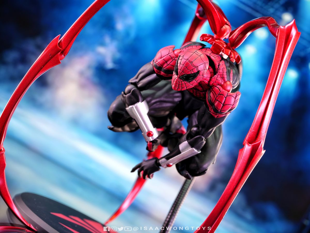 MESS TOYS製のスーペリア・スパイダーマン1/12スケール新しい未開封