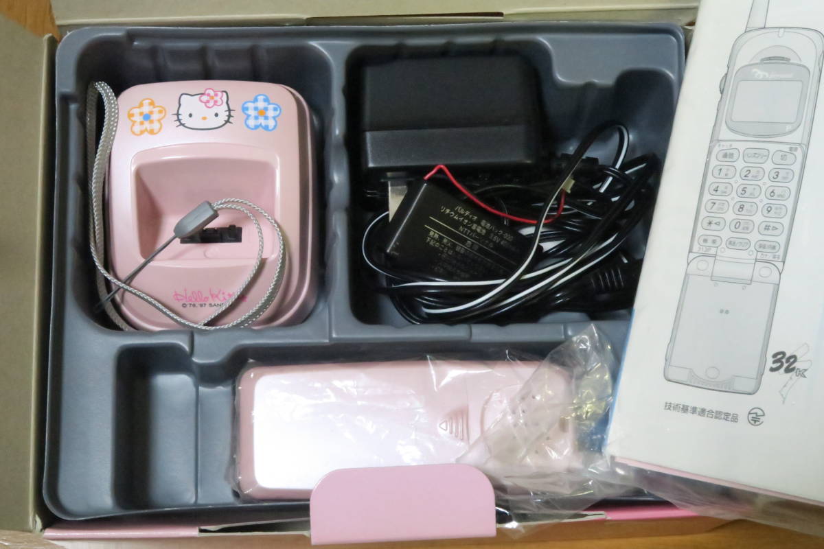 Yahoo!オークション - 送料込み ハローキティちゃん NTT PHS 313P