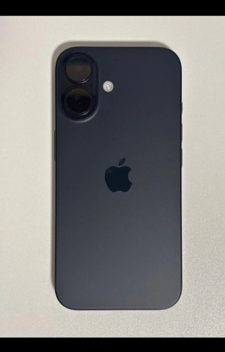 美品】Apple iPhone 16 256GB ブラック SIMフリー おまけ ガラス