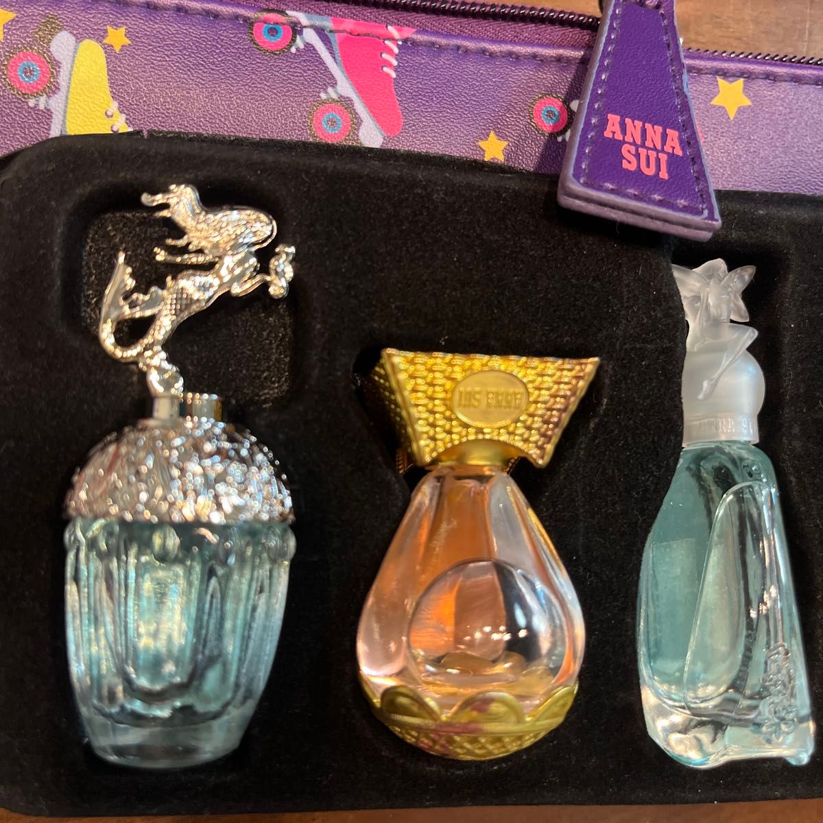 ANNA SUI アナスイ 香水 ミニチュアボトル 5点セット ポーチ付き