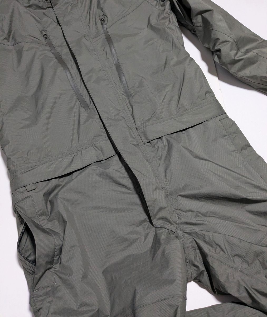 美品 ワークマン イナレム防水防寒ツナギ 中綿オーバーオール つなぎ