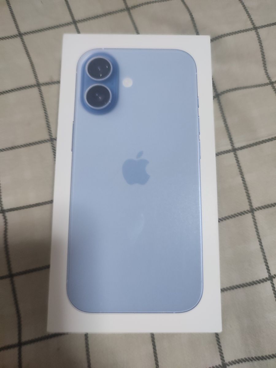 iPhone 17 256GB SIMフリー ミストブルー 未使用 開封のみ 未アク