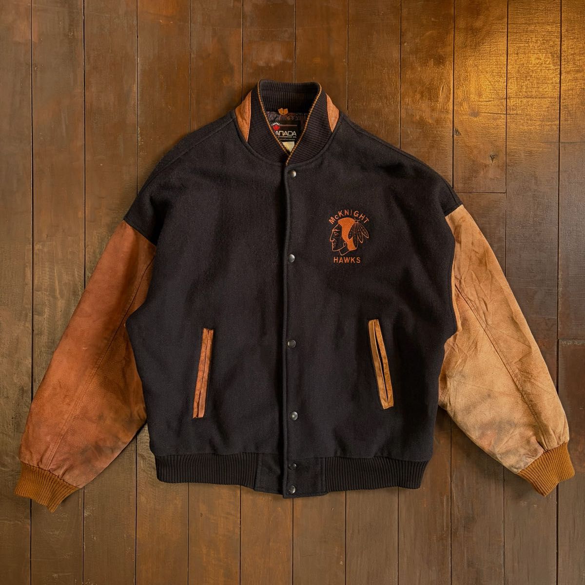 80s vintage】スタジャン S 本革 ロゴ カナダ製 裏地キルティング 80s