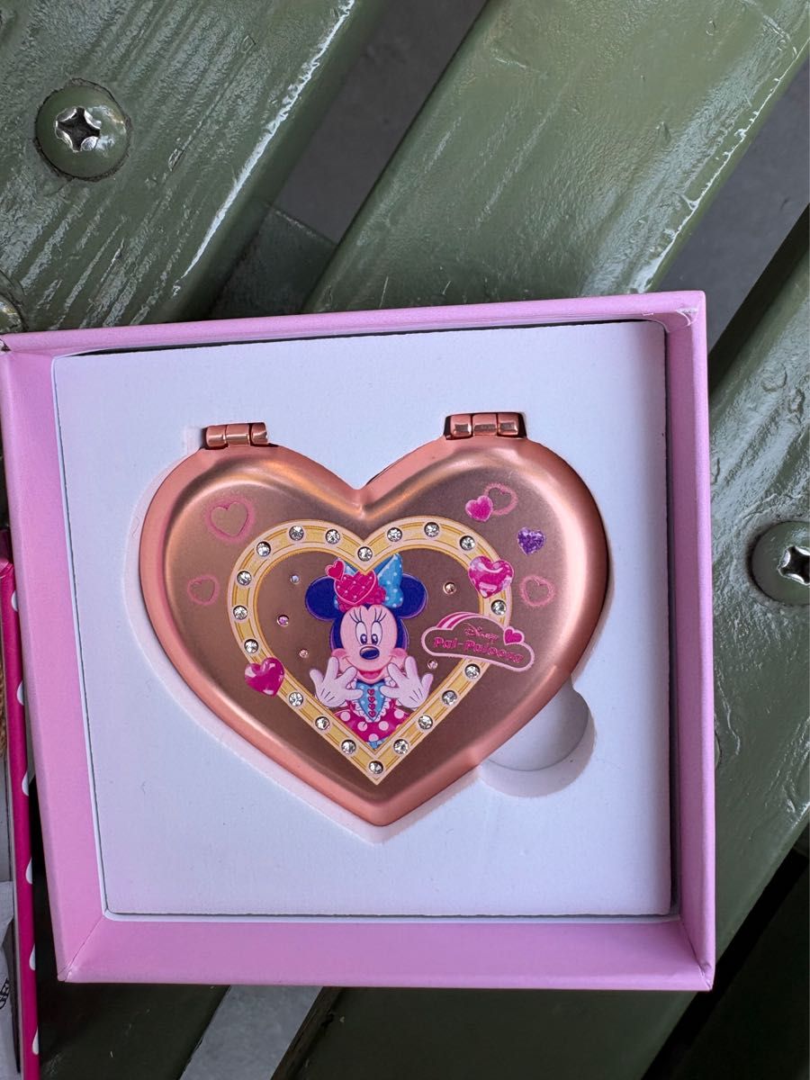 ディズニー パルパルーザ 2026 ミニー ファンダーランド ミラー 限定