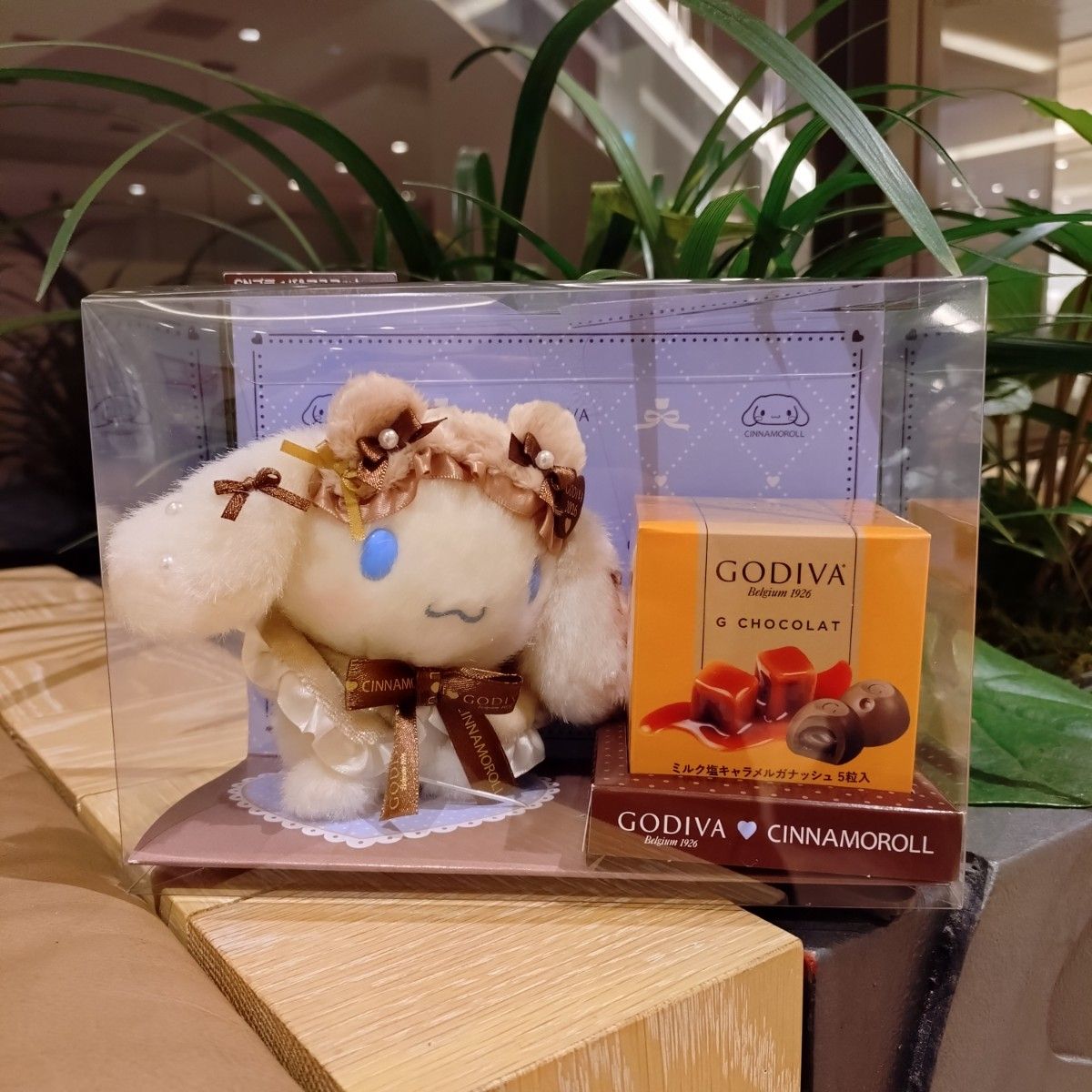 おまけ付き シナモロール ホルダー GODIVA チョコレートセット｜Yahoo
