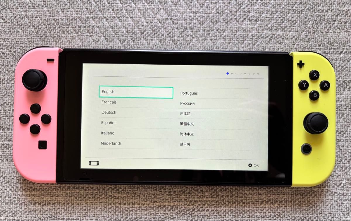 Nintendo Switch本体【ジョイコン（ネオンピンク ネオンイエロー）箱
