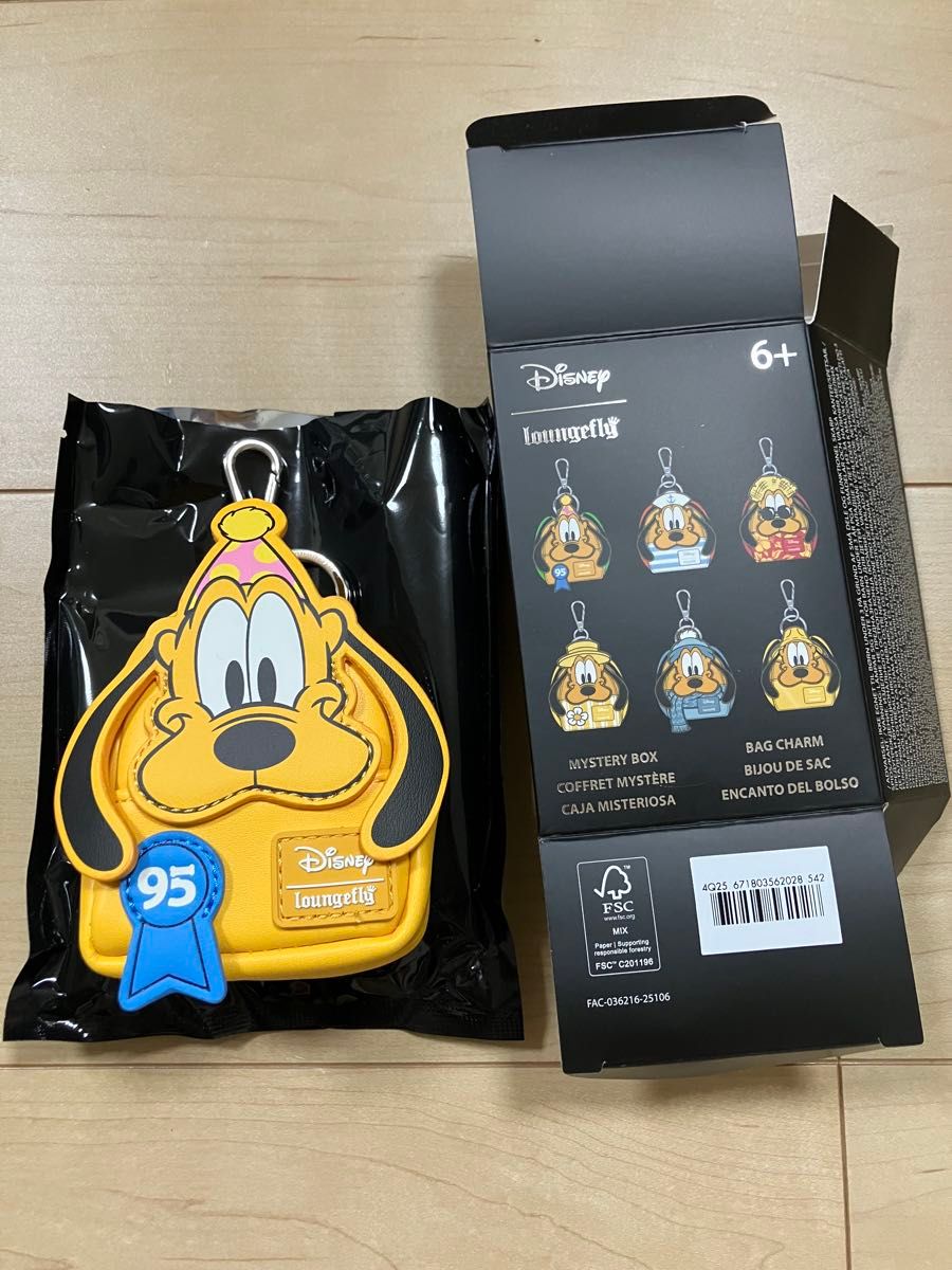 ラウンジフライ ディズニー プルート キーホルダー 95周年 バッグ
