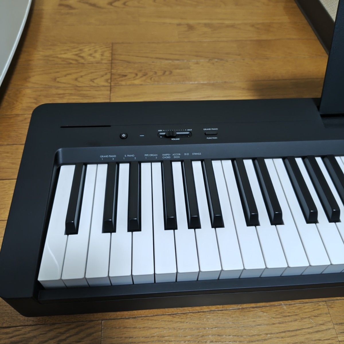 美品】 YAMAHA P-145B 電子ピアノ 本体 + ペダル 譜面台 取説 美品