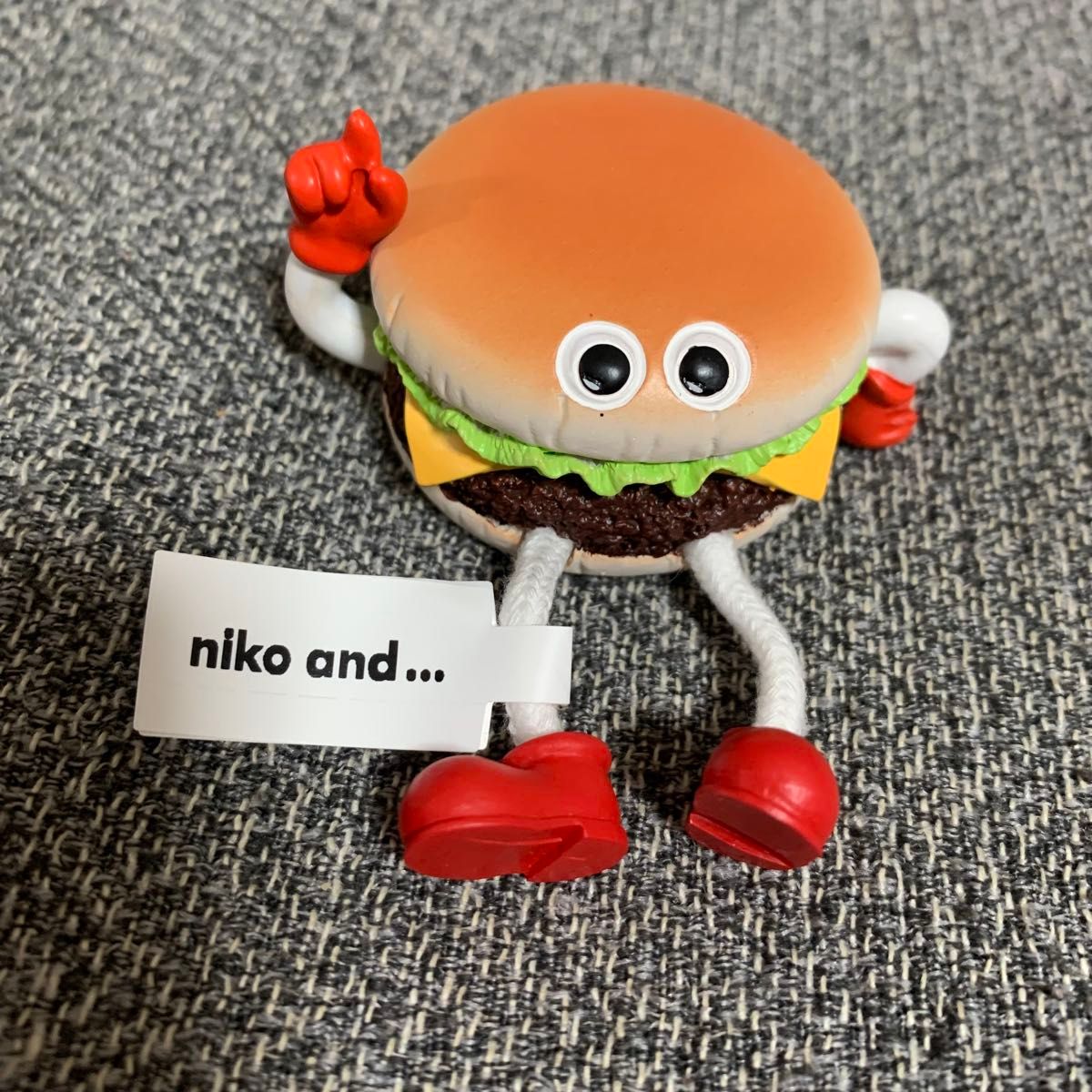 niko and FLAVORS お座りオブジェ ハンバーガー｜Yahoo!フリマ（旧