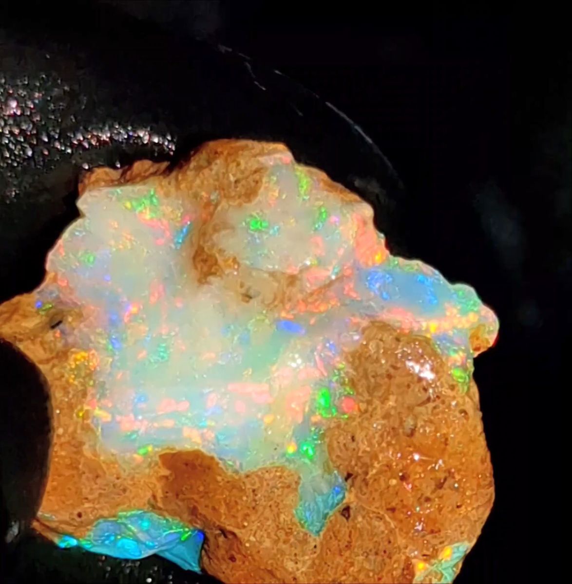 21ct】エチオピア オパール 原石 天然石 鉱物 標本 鉱石 ブルー 虹