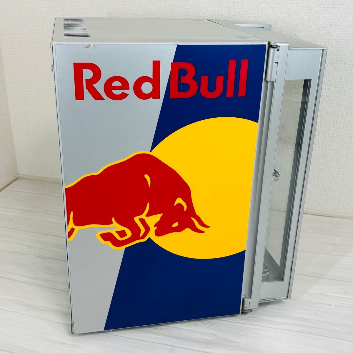 非売品】 RedBull 冷蔵庫 ショーケース RB-BC2020 訳あり レッドブル