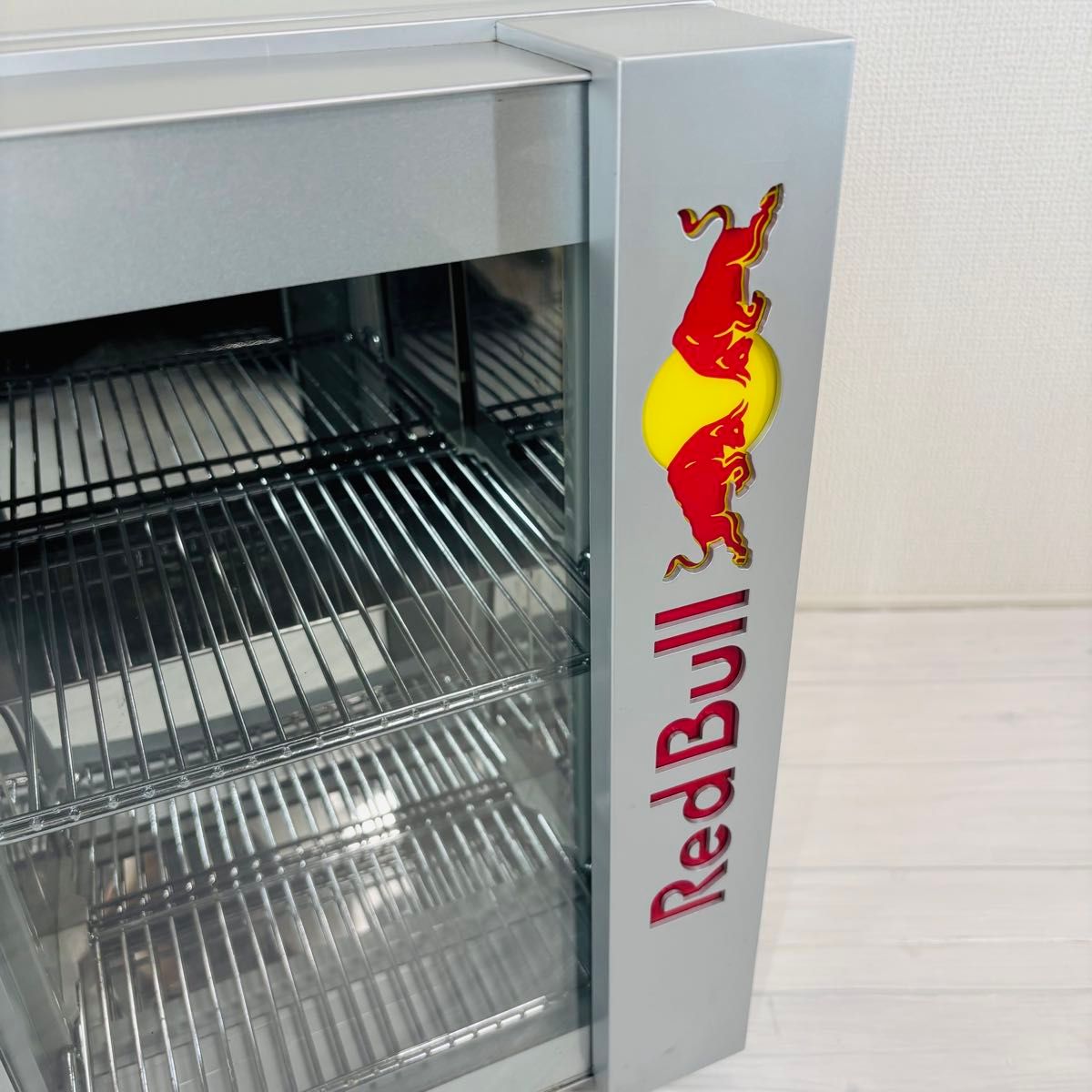 非売品】 RedBull 冷蔵庫 ショーケース RB-BC2020 訳あり レッドブル
