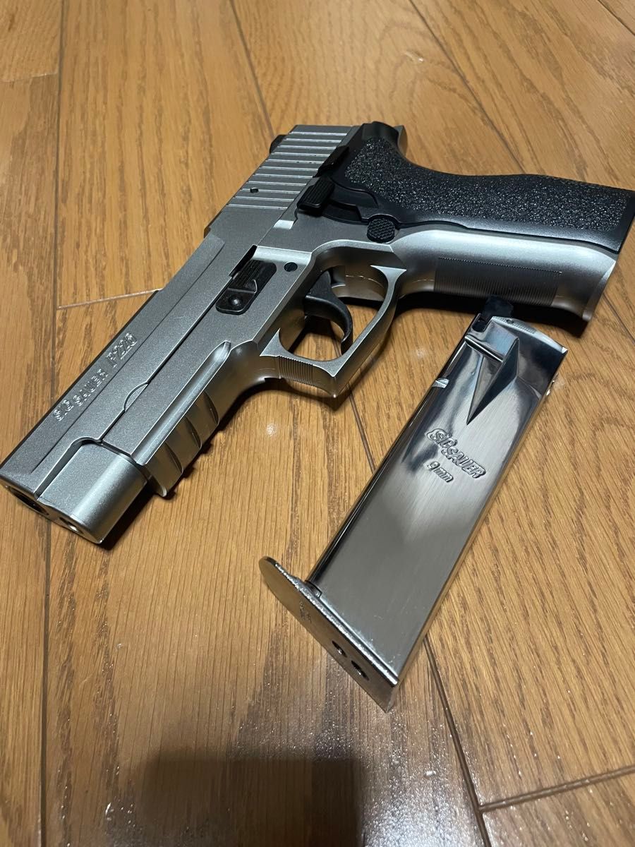 美品 東京マルイSIG SAUER P226 E2ステンレス ガスブローバック｜Yahoo