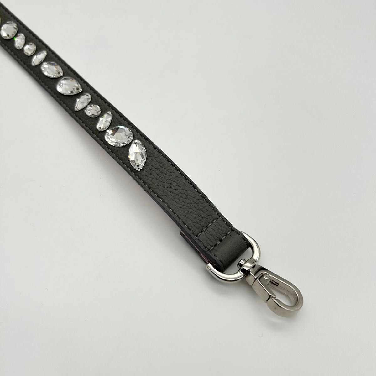 未使用級 A D M J ショルダーストラップ クリスタル ビジュー レザー