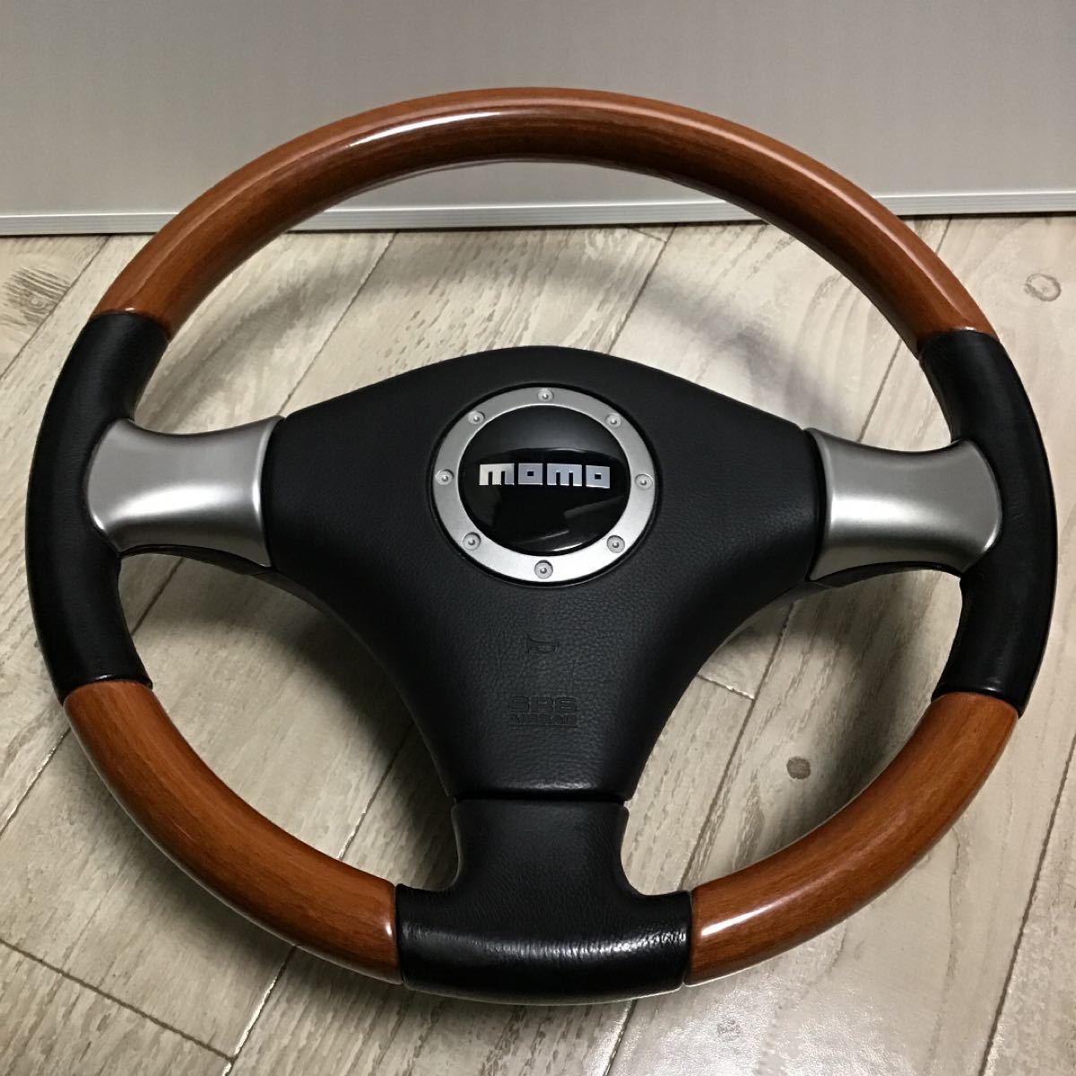 MOMO ステアリング ウッドレザー コンビ｜Yahoo!フリマ（旧PayPayフリマ）