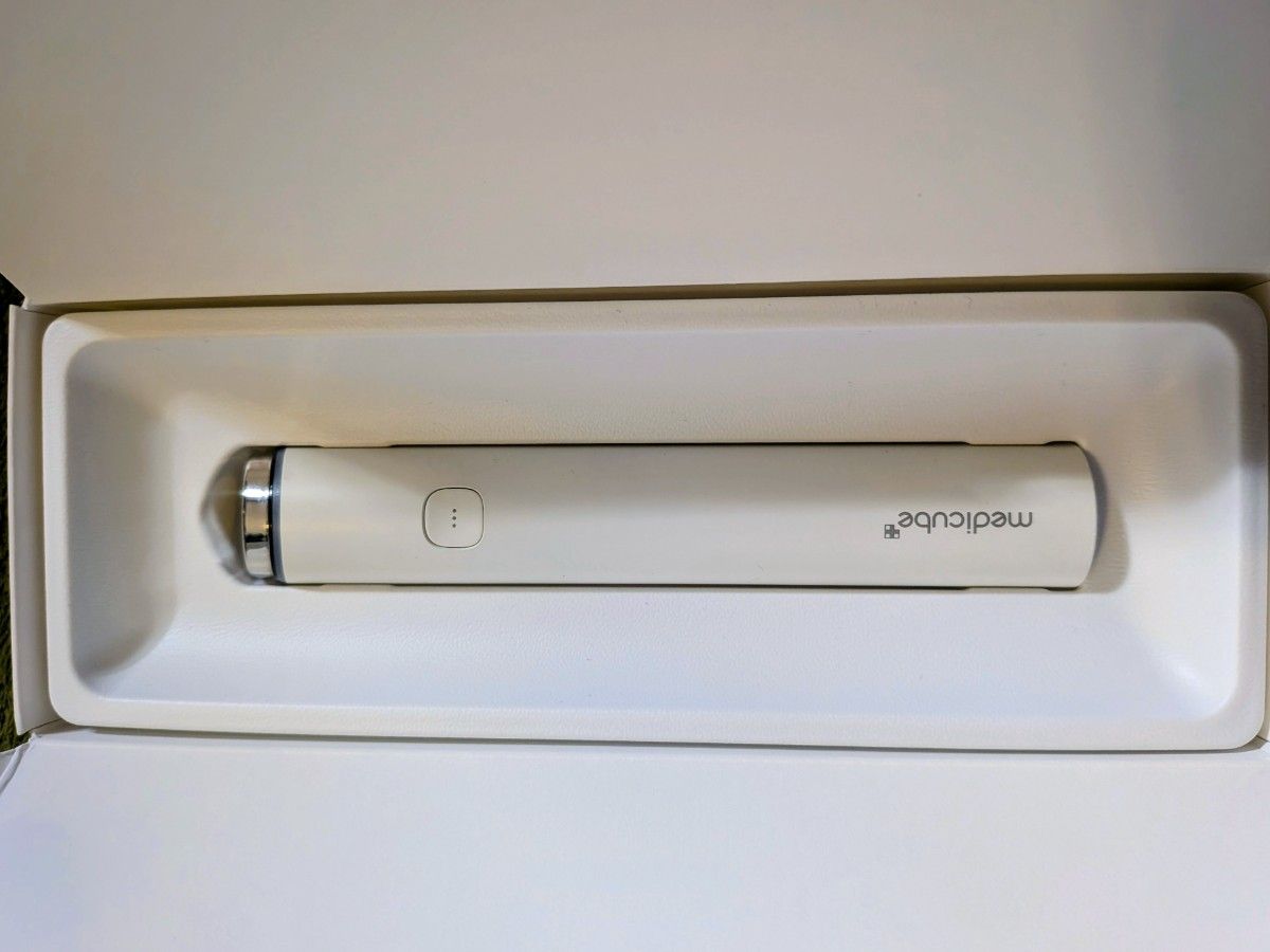 メディキューブ 美顔器 AGE-R ブースタープロミニ ホワイト メディ