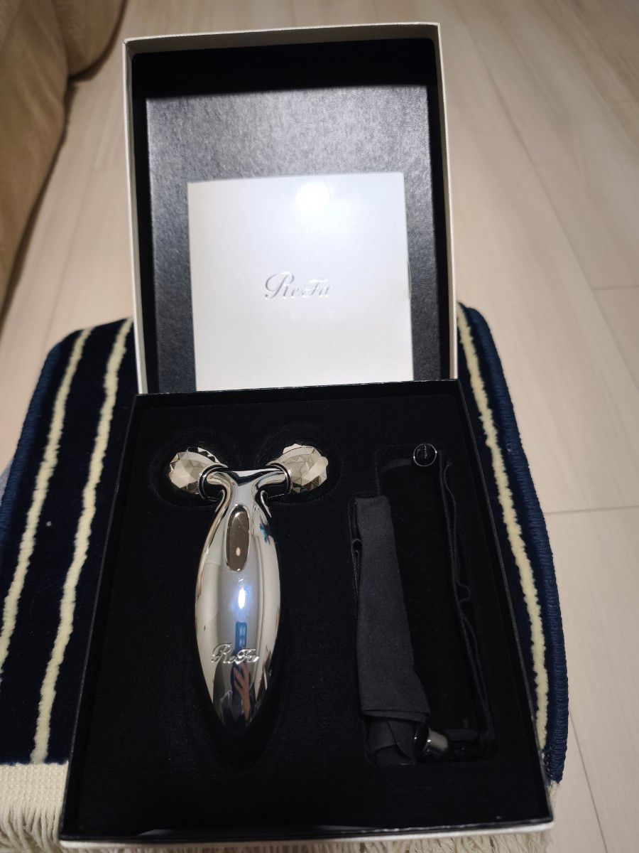 新品】ReFa 美顔ローラー 専用ポーチ付き ReFa 美顔ローラー 専用