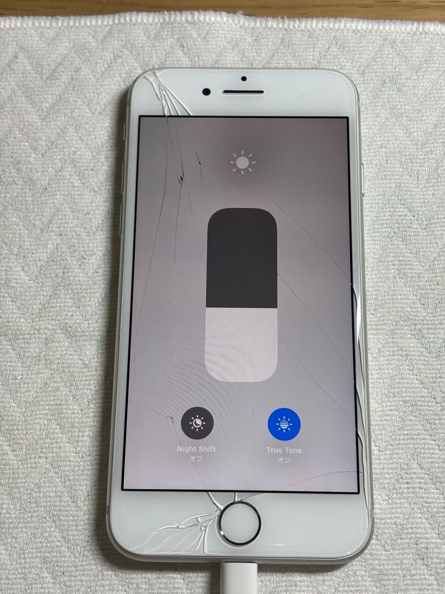 iPhone 8 シルバー SIMフリー 64GB バッテリー73% iPhone8 シルバー