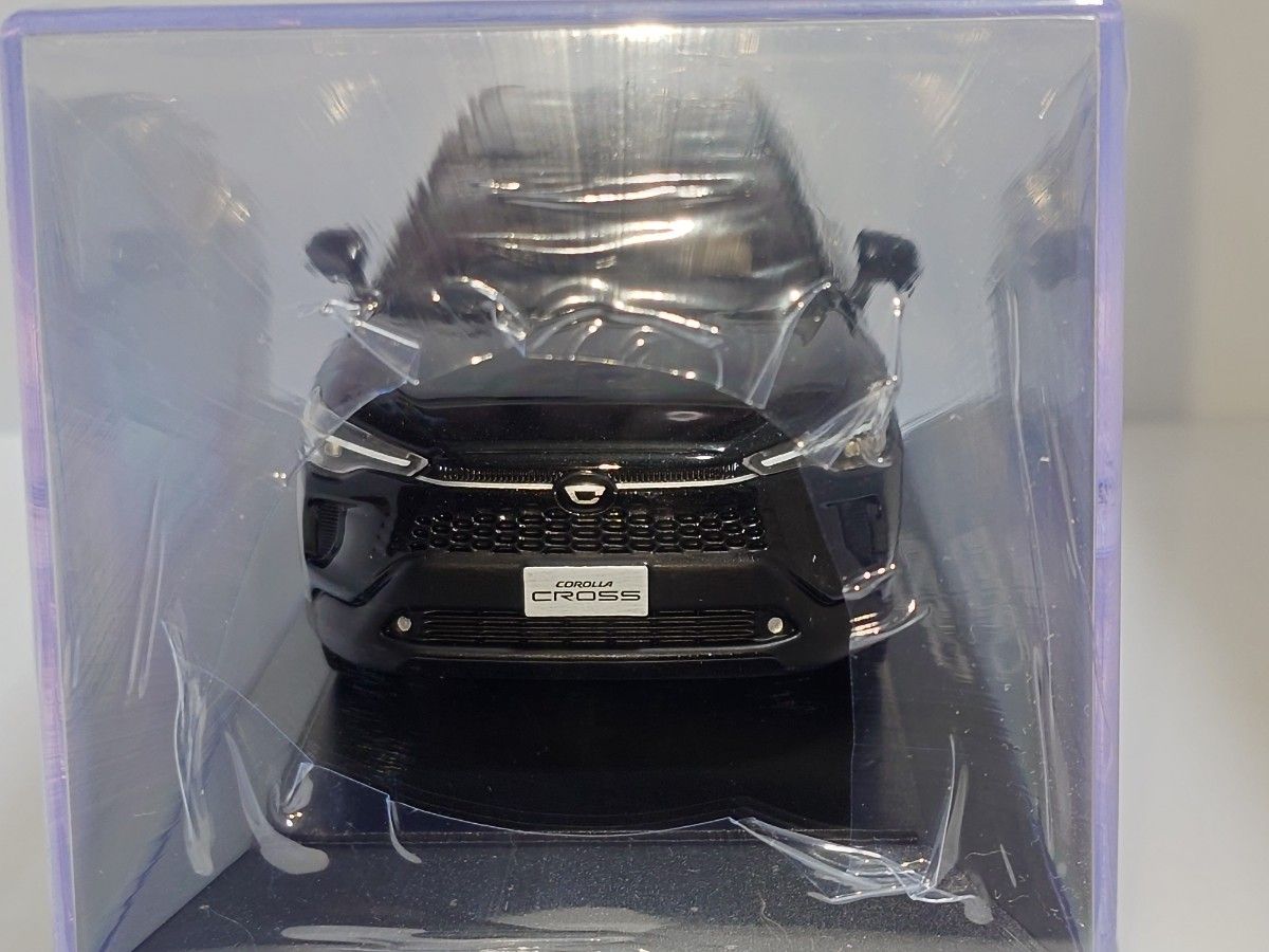 トヨタ カローラクロス 後期 209 ブラックマイカ 1/30 カラーサンプル