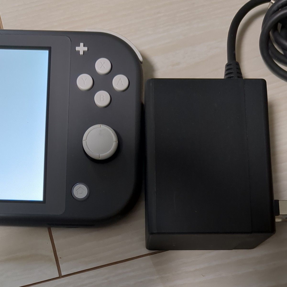 ニンテンドースイッチライト グレー 充電器付 Nintendo Switch Lite