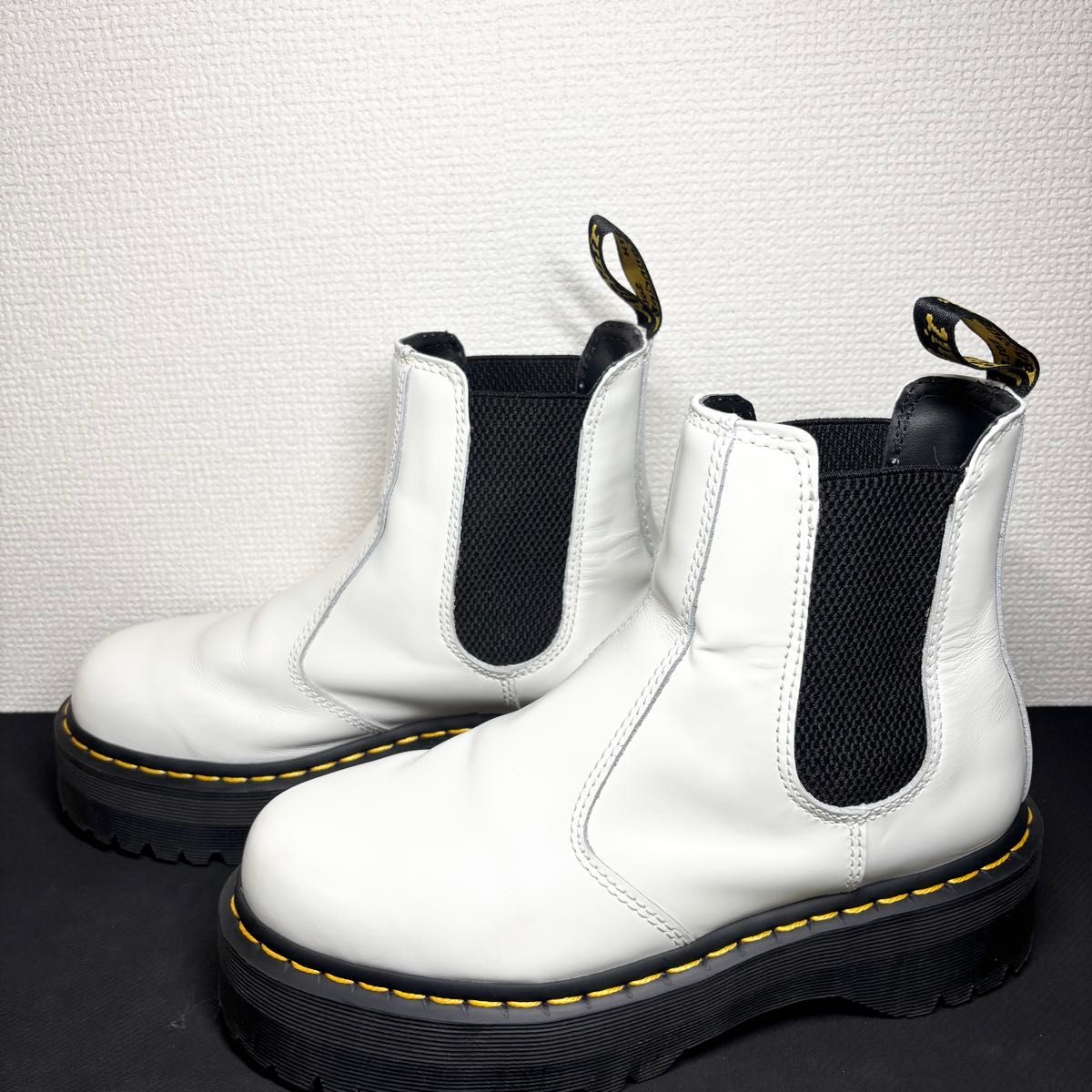 美品 Dr Martens QUAD チェルシーブーツ24〜24 5cm 厚底｜Yahoo!フリマ