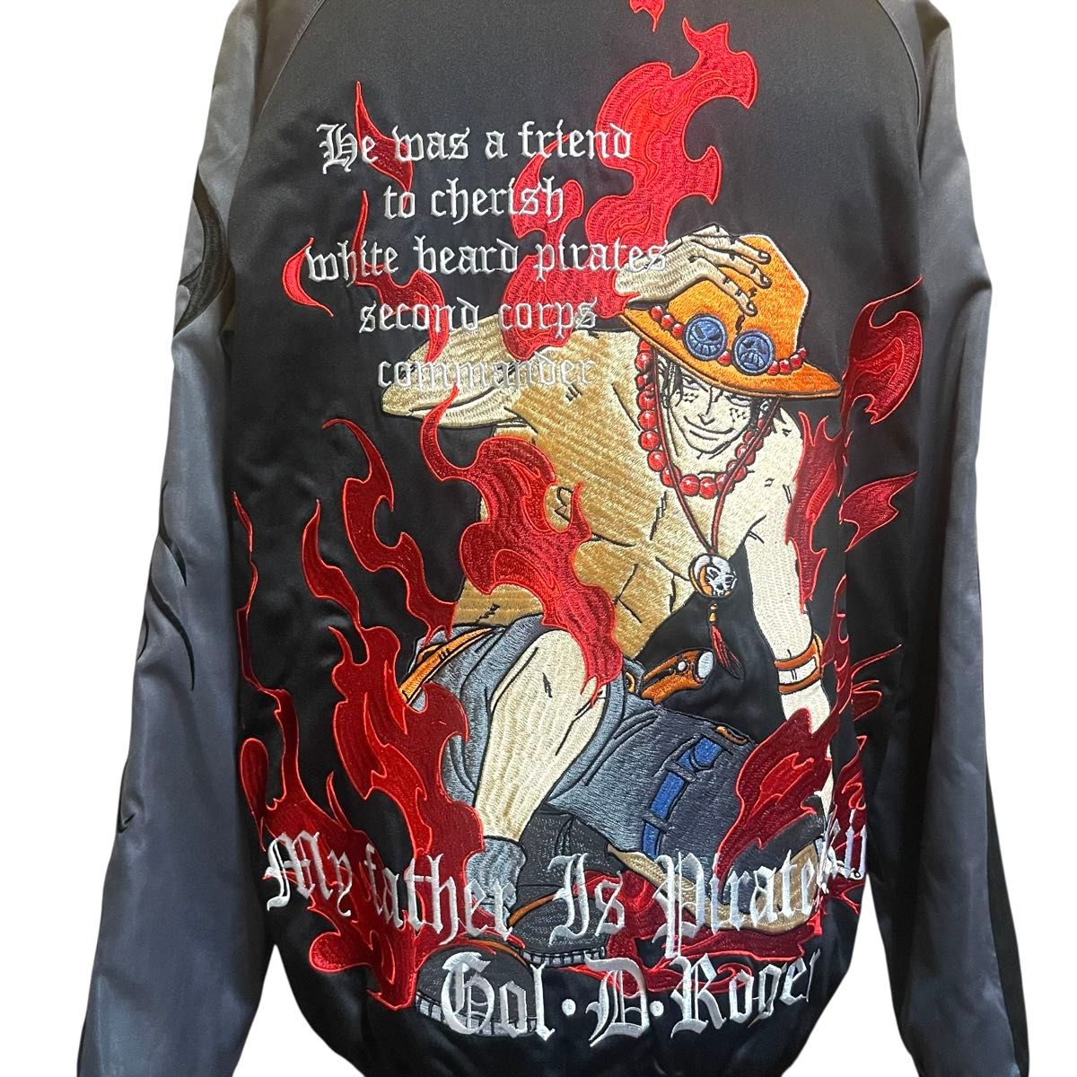 極美品 ワンピース エース リバーシブル スカジャン M ブラック 白ひげ