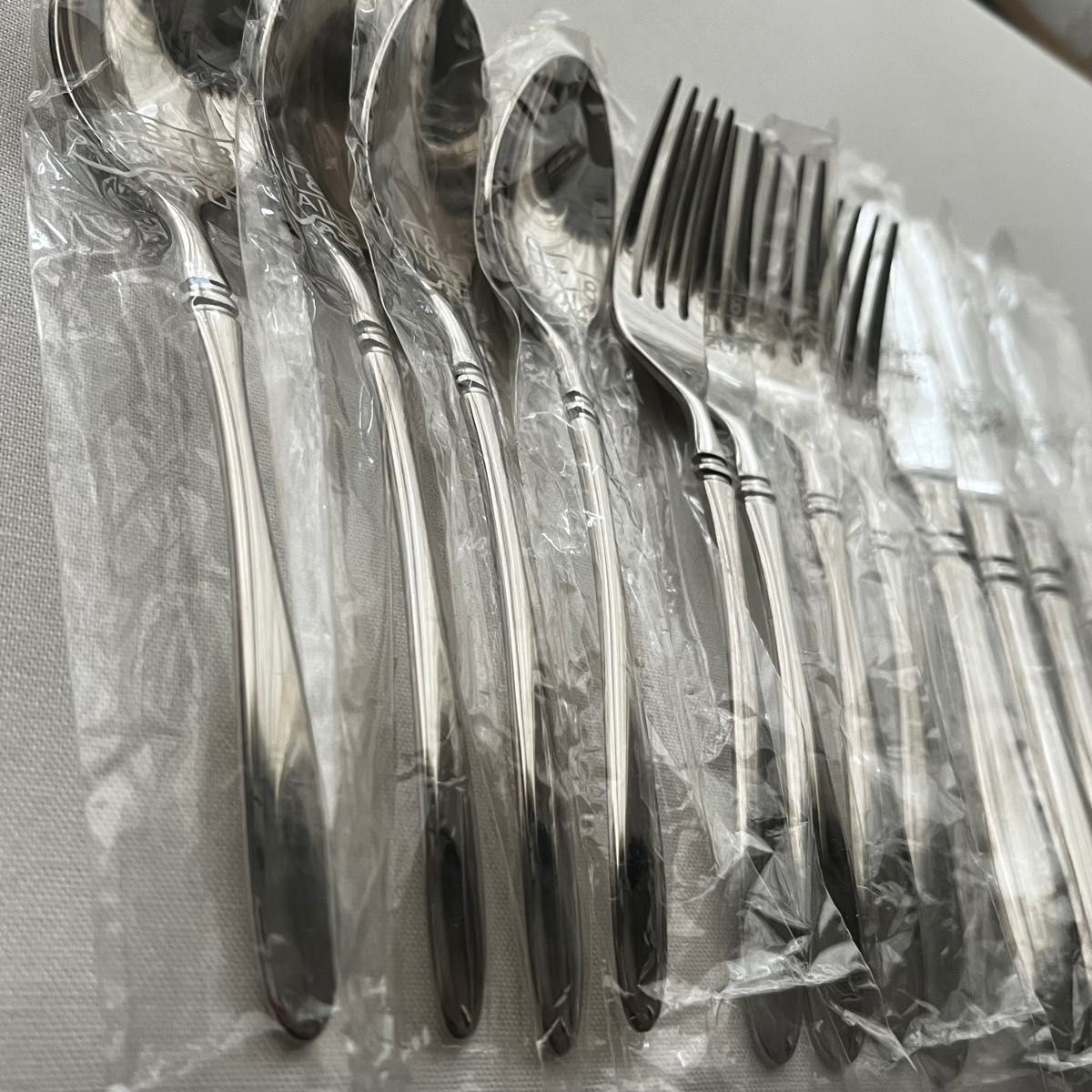 アズマ インペリアル 18-18ステンレス ディナーカトラリーセット