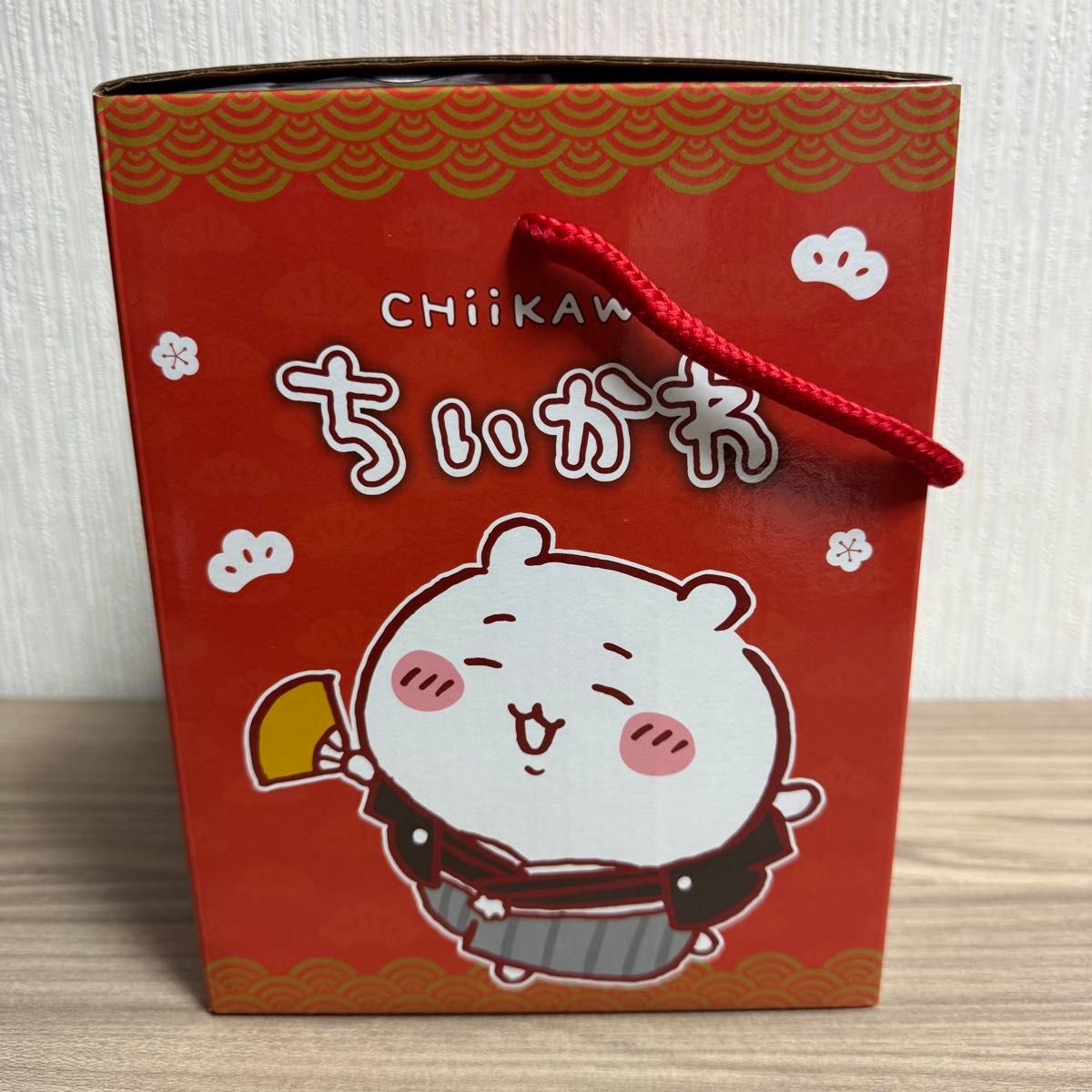 ちいかわ ダルマ型 貯金箱 ハチワレ 台湾 セブンイレブン コンビニ