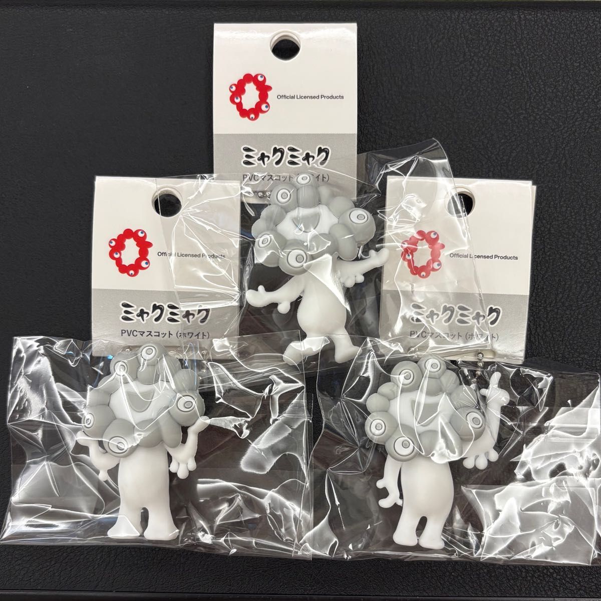 白ミャク PVCマスコット abc3体セット ホワイトミャクミャク｜Yahoo