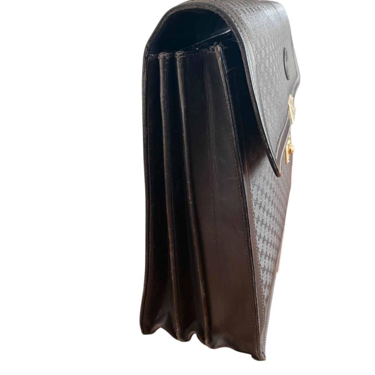 GUCCI グッチ ビジネスバッグ A4収納可 ゴールド金具 黒 レザー 自立