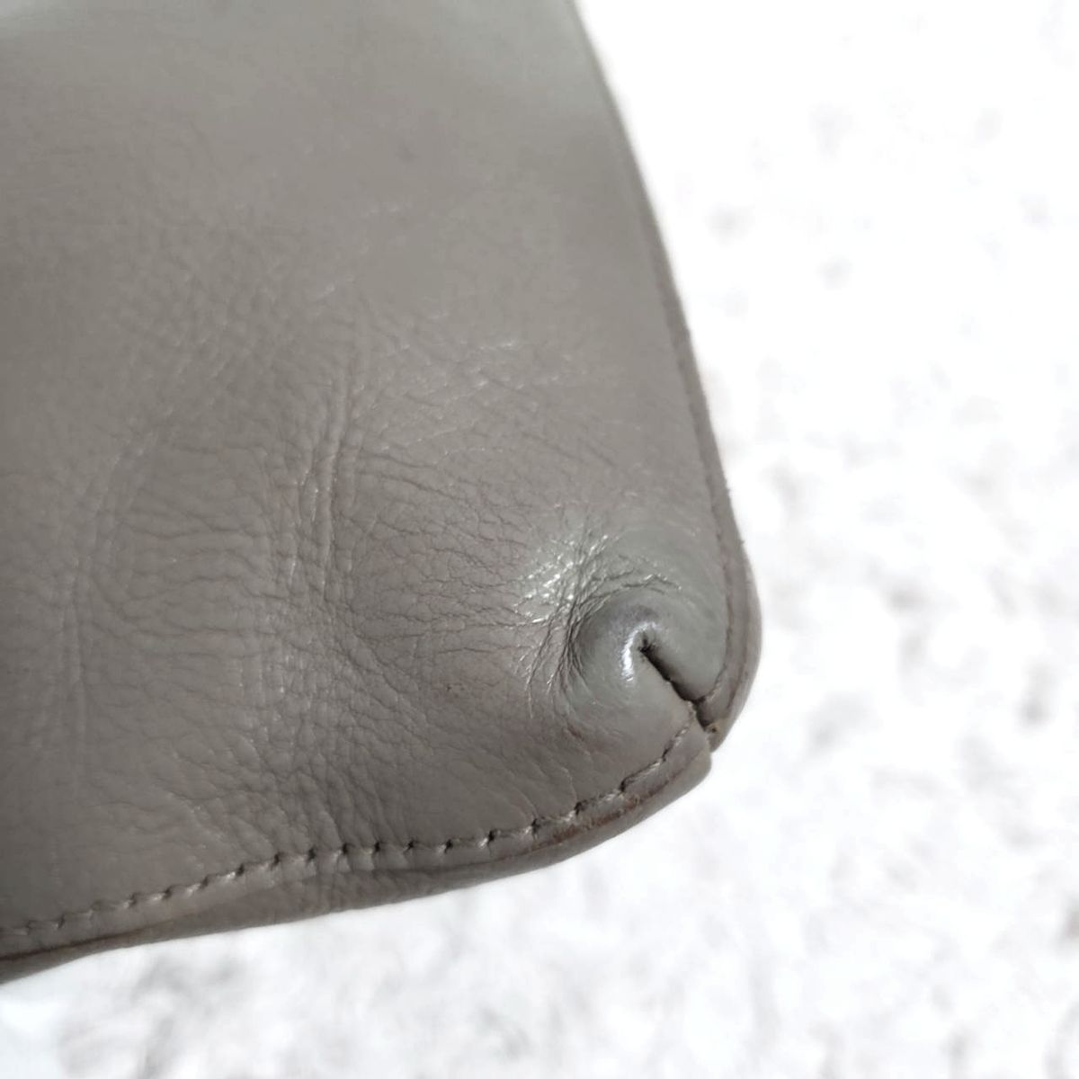 IL BISONTE イルビゾンテ ミニスリム ハンドバッグ グレージュ バッグ