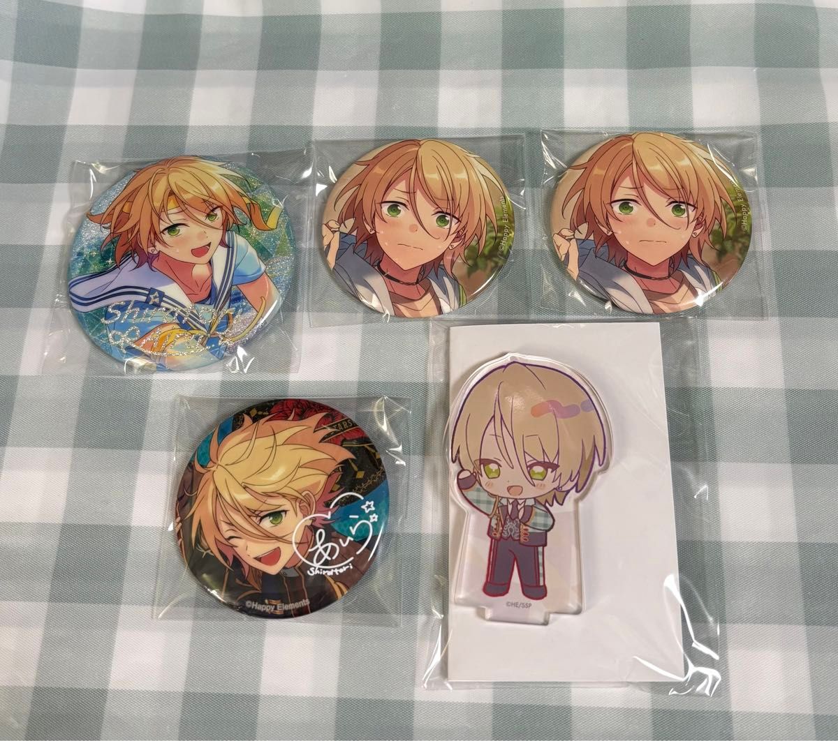 あんスタ 白鳥藍良 シャッフル缶バッジ 82点 白鳥藍良 缶バッジ Branco