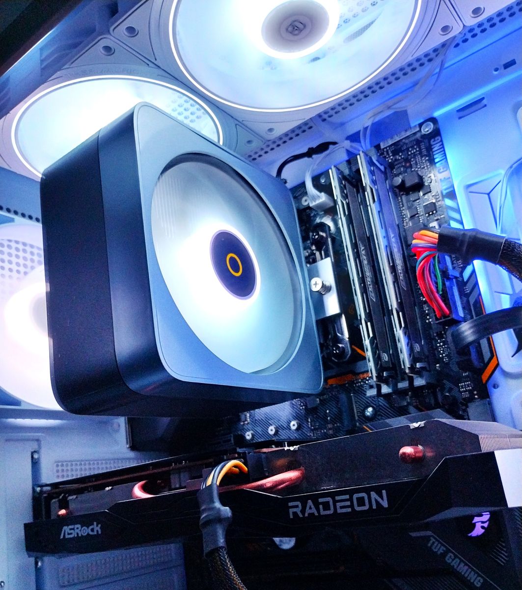 ゲーミングPC/Core i7 8700/RX6600/メモリ16GB/新品SSD512GB/最新