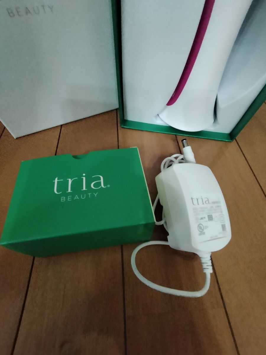 極美品 2025年トリア パーソナルレーザー 脱毛器 4X LHR4 0 tria