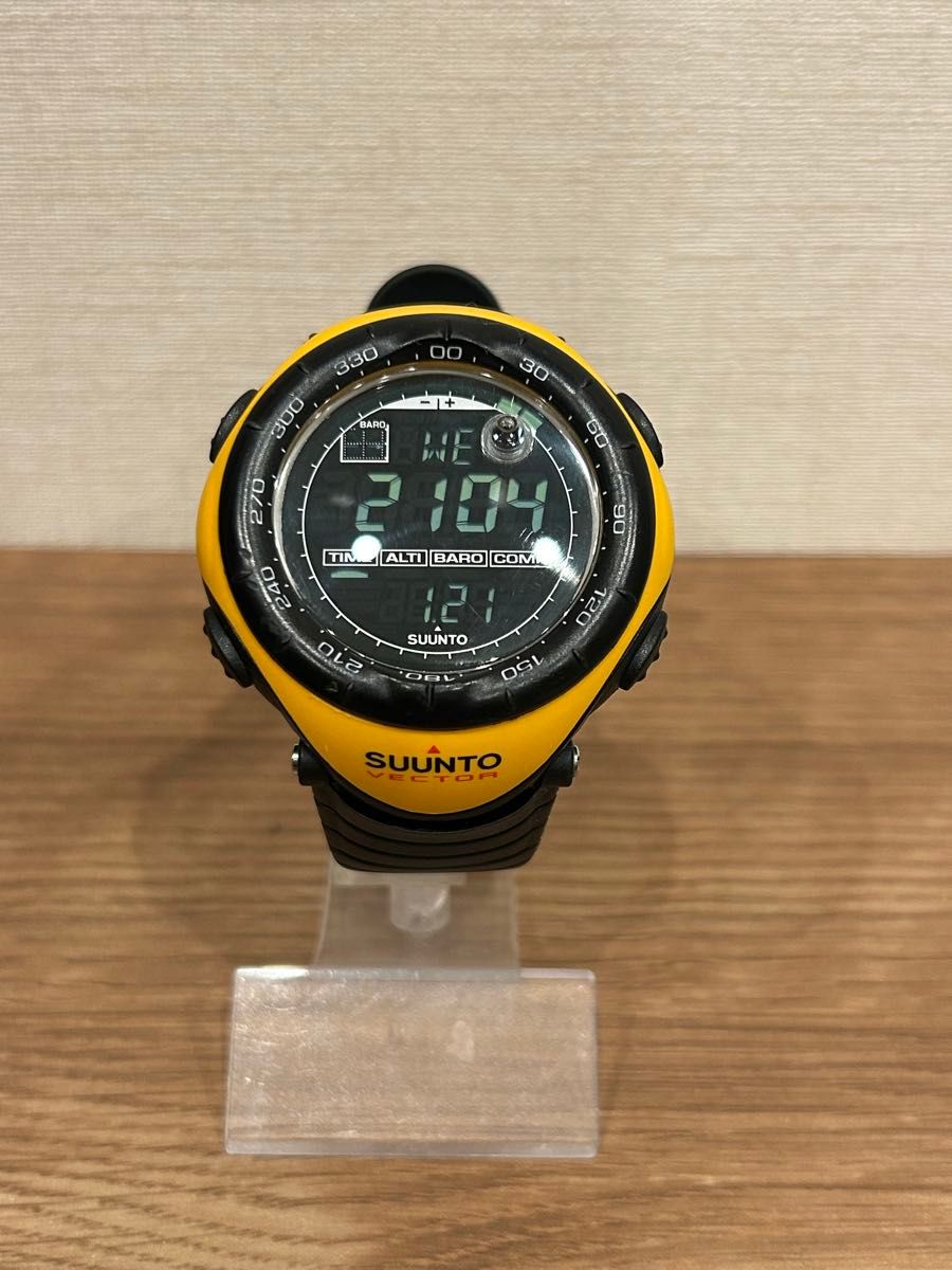 本日限りのお値下げ！スント(SUUNTO) VECTOR イエロー/ブラック 本日