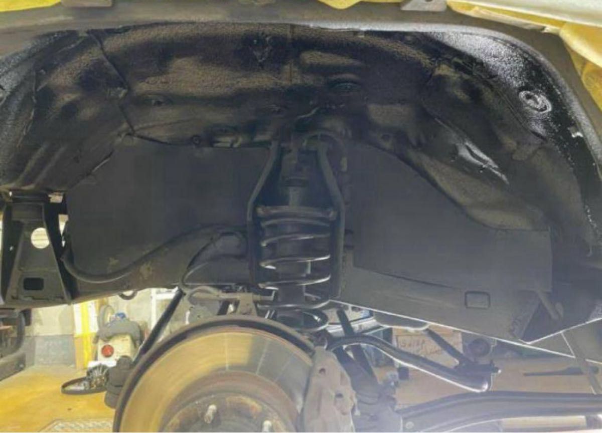 クリップ付きランドクルーザー78プラド タイヤハウスカバー 分厚い2mm