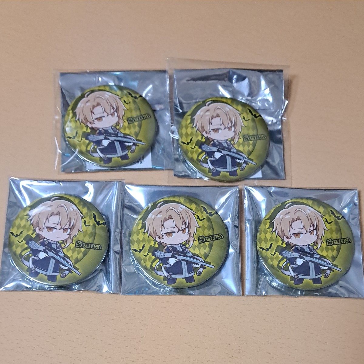 F64.となりの坂田 ハロパ 2021 デフォ カモフラ 缶バッジ F64.となりの