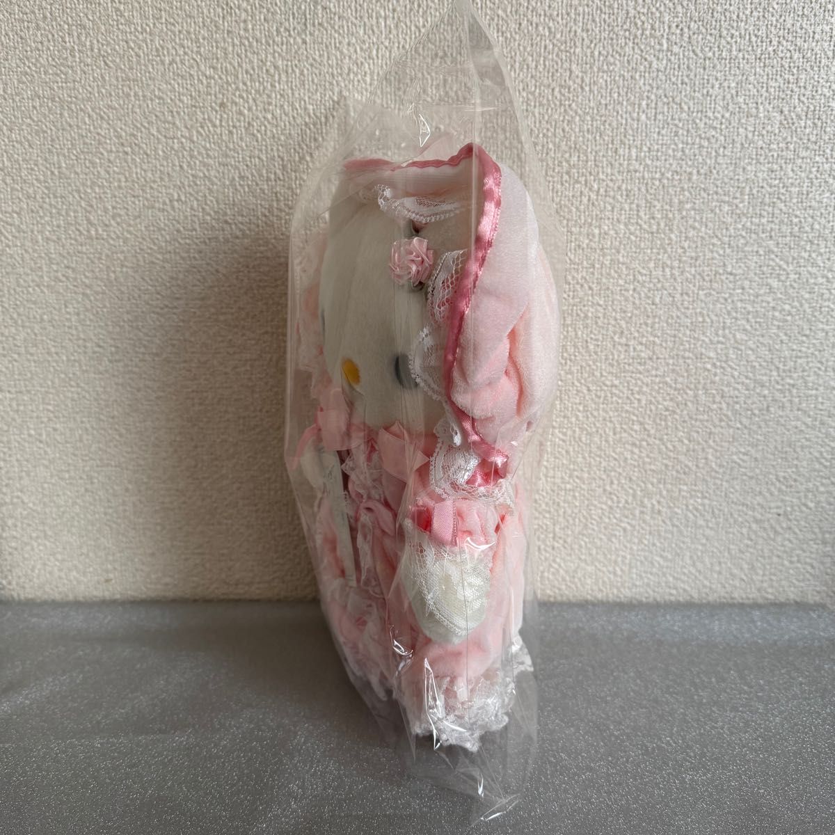 超レア 希少 ドイツ限定 ハローキティ ぬいぐるみ フランス人形