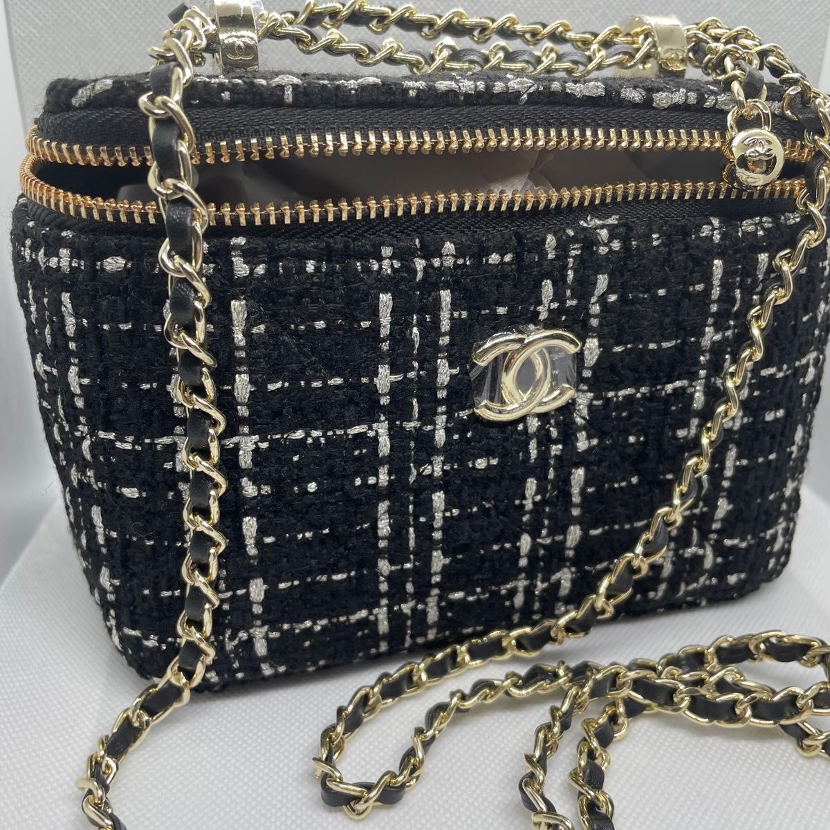 CHANEL ノベルティ ショルダーバッグ バニティ ツイード シャネル VIP