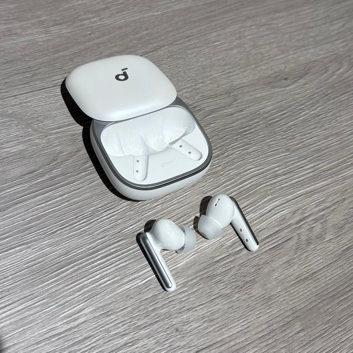 美品】Anker Soundcore Liberty 5 パールホワイト｜Yahoo!フリマ（旧