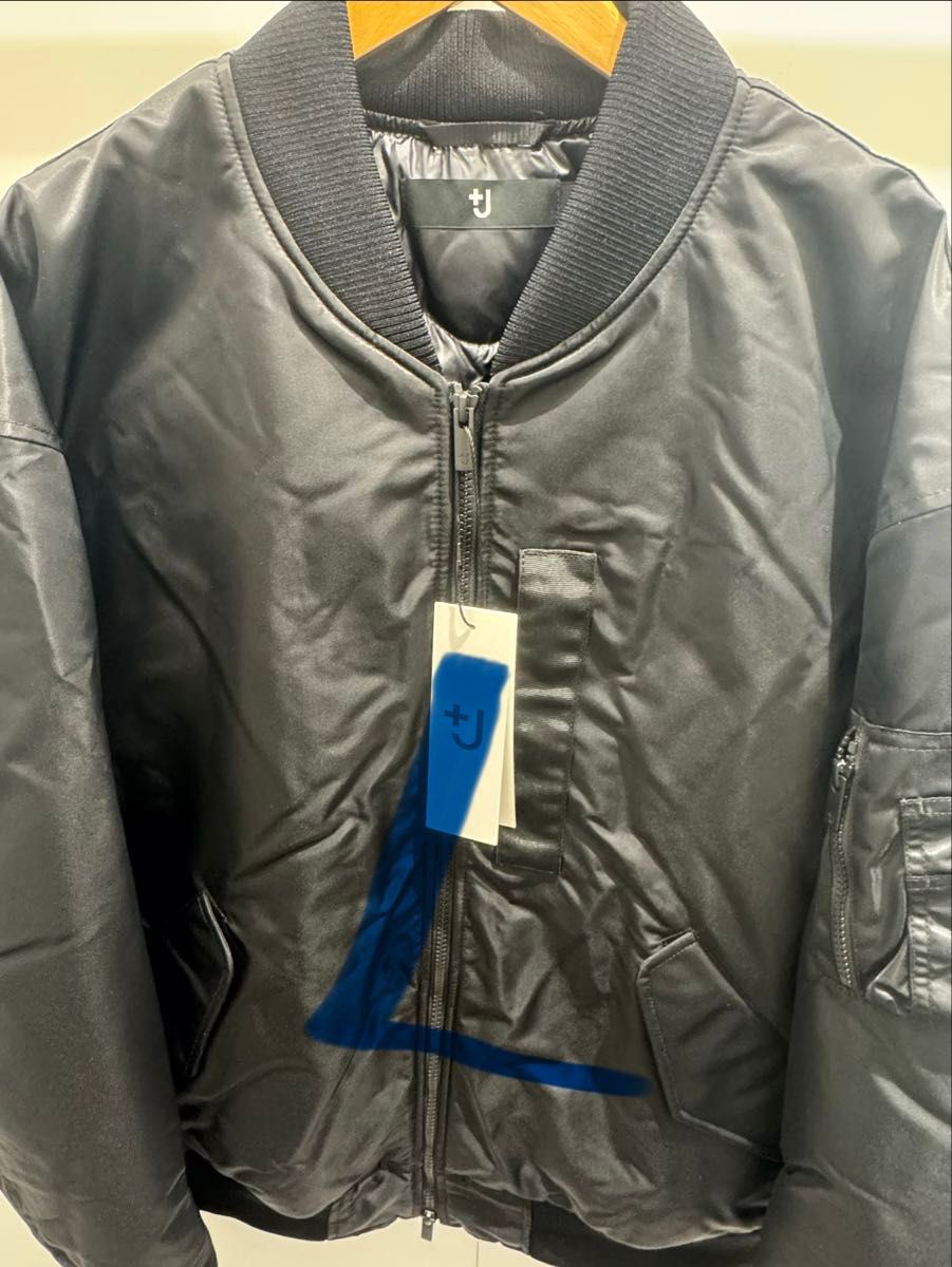 ユニクロ ＋J復刻ハイブリッドダウンオーバーサイズMA-1 新品未使用