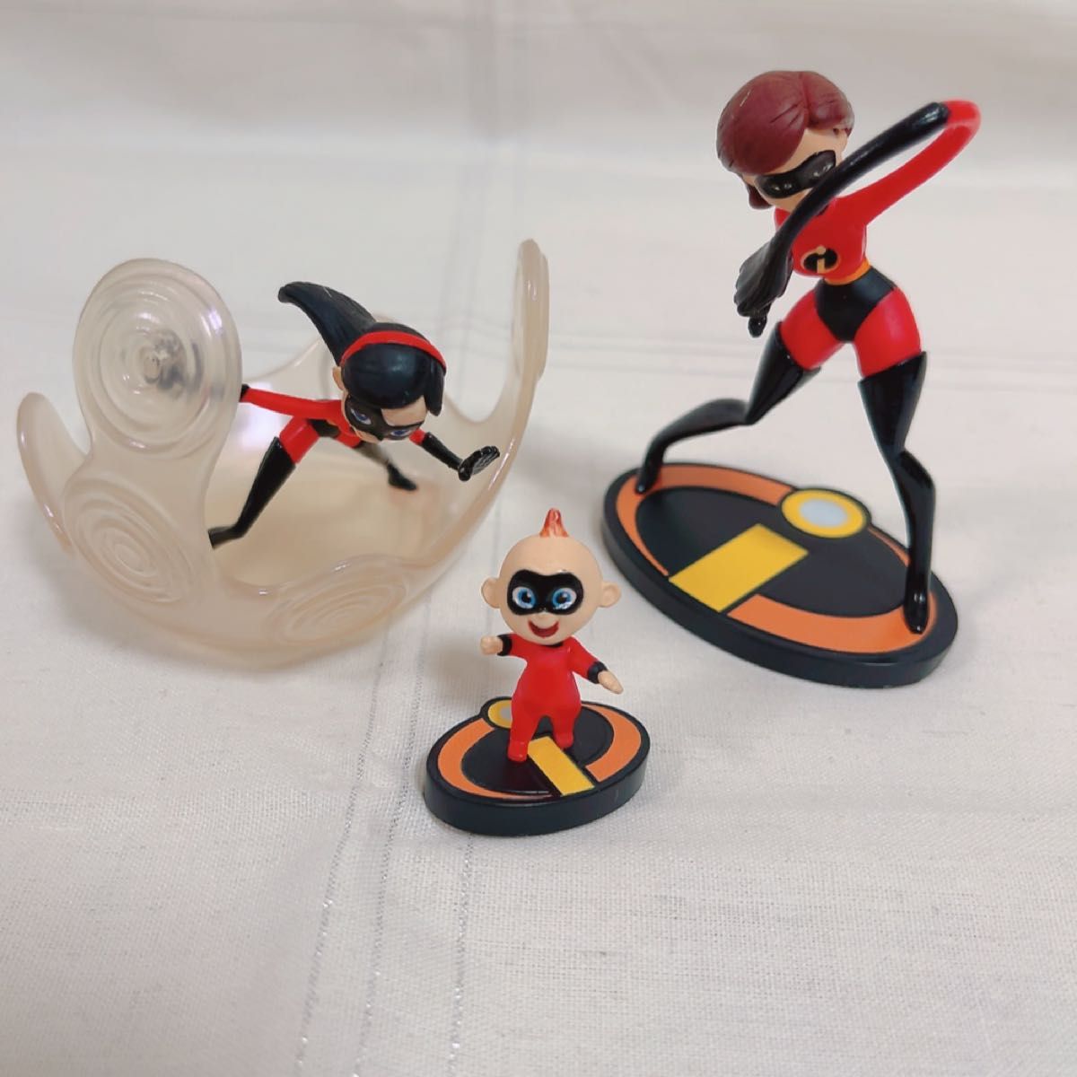 ディズニー ミスターインクレディブル イラスティガール フィギュア3個
