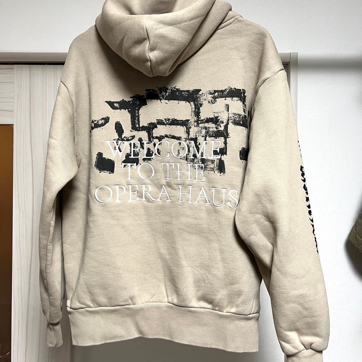 新品Lady Gaga The MAYHEM Ball 公式限定フーディ｜Yahoo!フリマ（旧