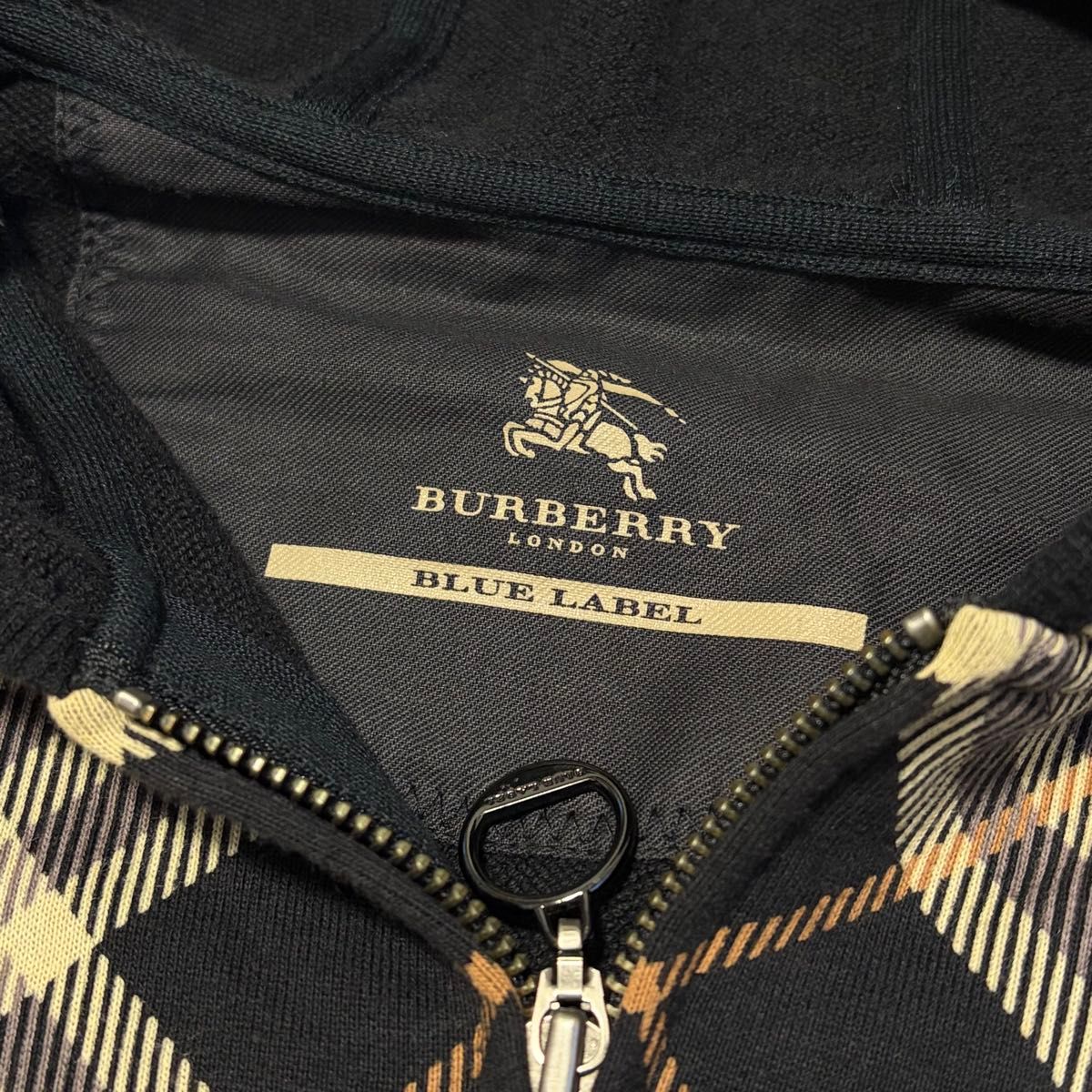 バーバリーブルーレーベル】日本製 ノバチェック ホースロゴ刺繍