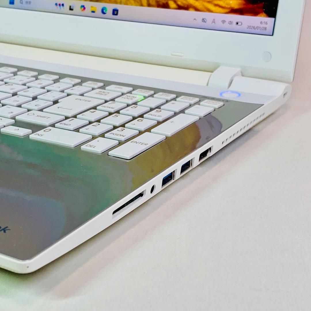 Core i7 6500U/第6世代/SSD512GB/メモリ16GB/Windows11/15 6インチ