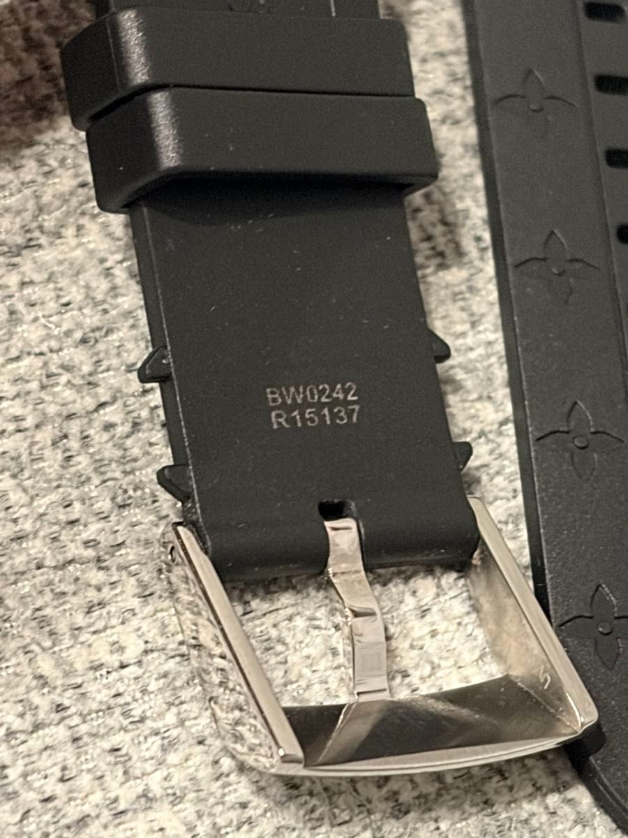 LOUIS VUITTON ルイヴィトン タンブール モノグラム ラバー ストラップ