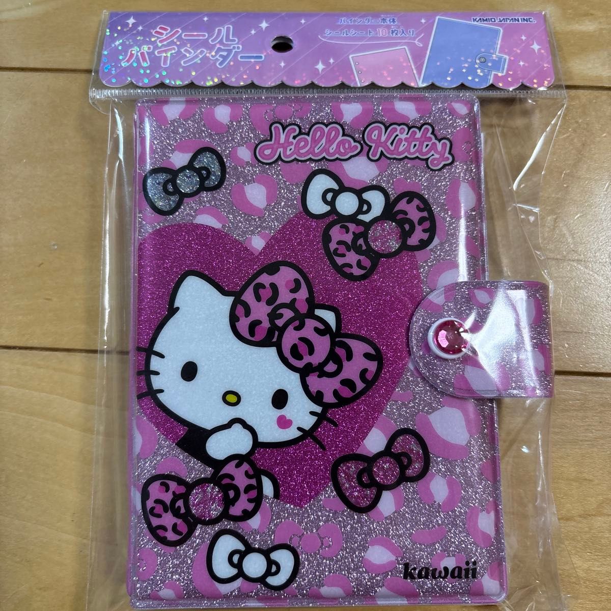 ハローキティ シールバインダー シール帳 ヒョウ柄 豹柄 サンリオ