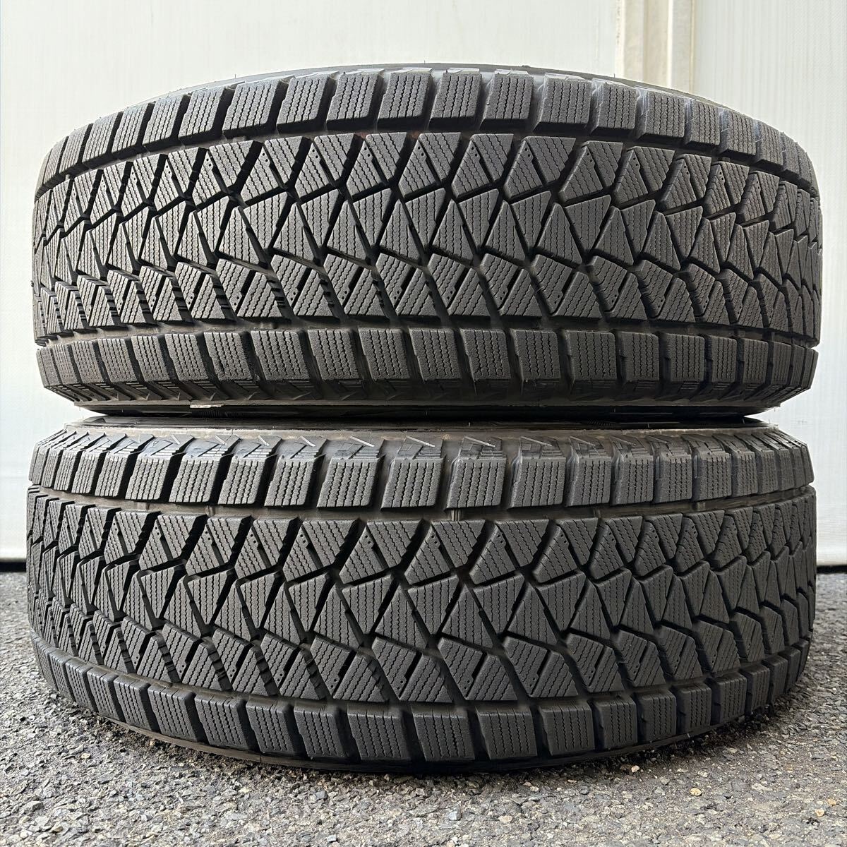 超バリ山 ブリヂストン BLIZZAKブリザック DM-V2 225/65R17 2本SET